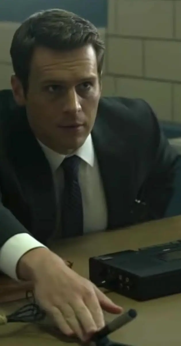 سریال شکارچی ذهن - فصل 2 قسمت 5 | دانلود Mindhunter S2 E5